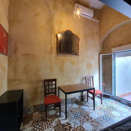 Ferienwohnung Coqueto Dupex En El Casco Antiguo De Triana Sevilla Exterior foto